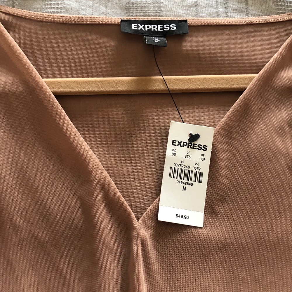 NWT Express Ruffle Blouse - Picture 4 of 5